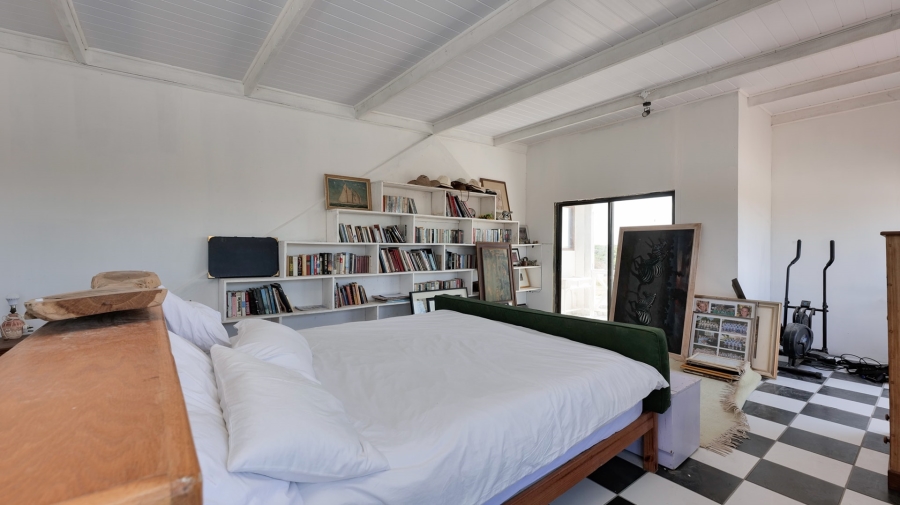 6 Bedroom Property for Sale in Arniston Western Cape